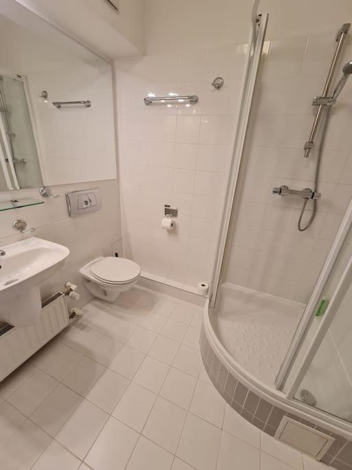 Apartamento 10q - Z6 803